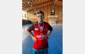 #5, Adrien Santa Cruz