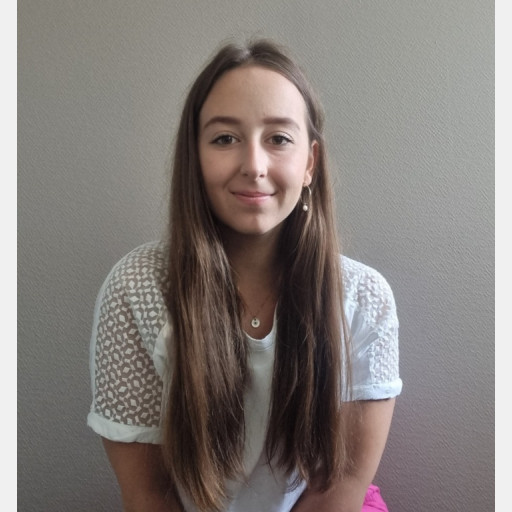 Zoe Arnaud